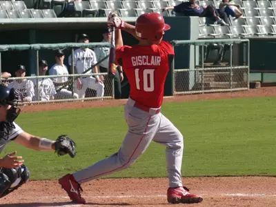 FAU Contains Cajuns in Opener, 13-6 Image