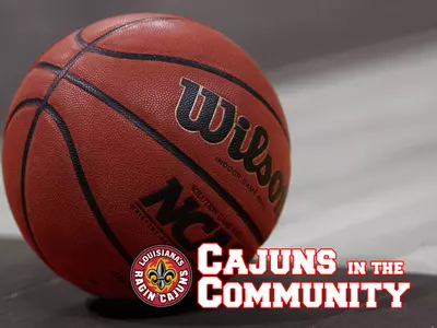 Cajuns Reach Out To Community Image