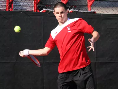 Cajuns Improve to 3-0 Image