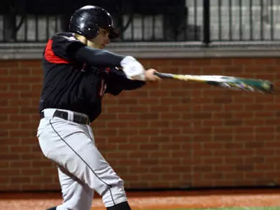 Cajuns Win Sixth Straight On Whipple Slam Image