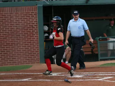 Cajuns Edged 2-1 in Game 1 of Regionals Image