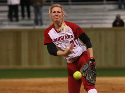Cajuns Rebound Against Razorbacks Image