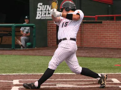 Cajuns Drop Close One to Toppers Image