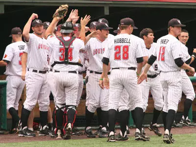 Red-Hot Cajuns Travel to New Orleans Image