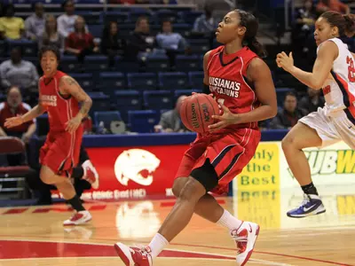 USA Three-Point Shooting Downs Cajuns Image