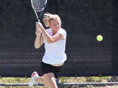 Cajuns Reach SBC Finals With 4-1 Win Image