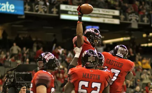 TD Celebration 2011 New Orleans Bowl