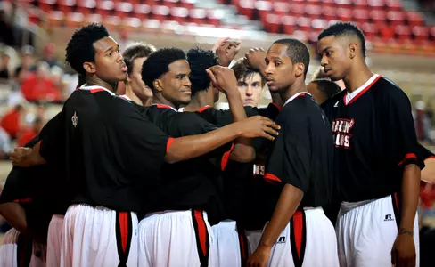 Men's Hoops Group (3) vs. Oakland 111112