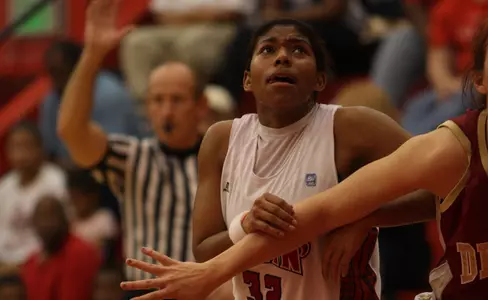 Women's Basketball Topped by UALR Image
