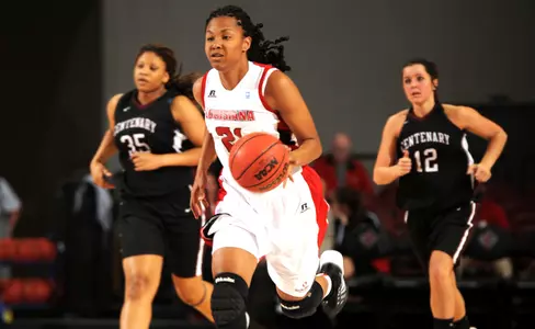 Cajuns Breeze to 103-27 Victory in Final Preseason Tune-Up Image