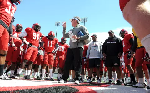 College Football Polls Like Cajuns In Sun Belt Race Image