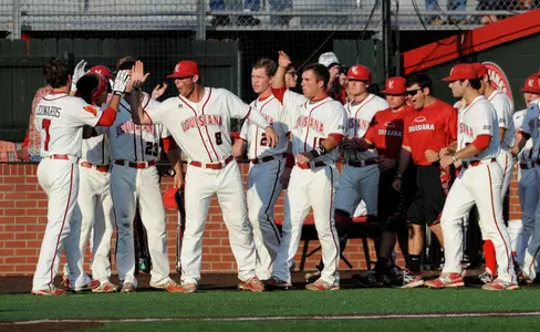 Cajuns Take Lead in Season's Final Series With Extra Innings Win Image