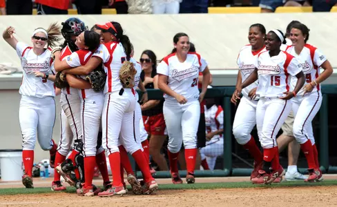 Softball to Open Fall Schedule Against USSSA Pride Image