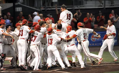 Conrad's Walk-Off Homer Gives Cajuns Win in SBC Tourney Opener Image