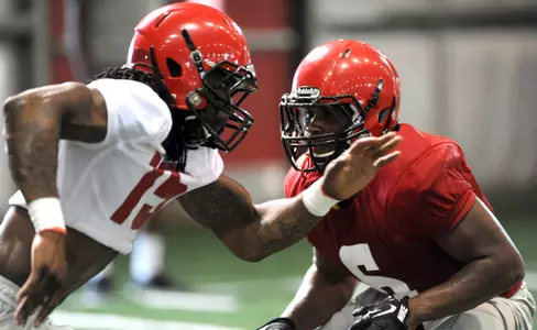 Cajuns Turn In A Strong Effort During A Late-Afternoon Practice Image