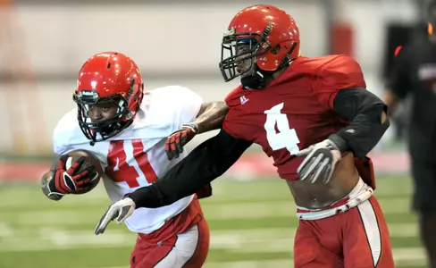 Offense Wins Video Challenge & Weather Sends Cajuns Indoors Image