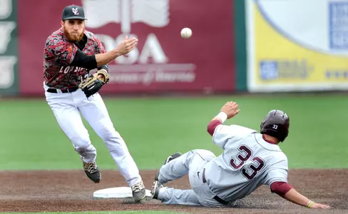 Cajuns Baseball Moves Up In Polls Image