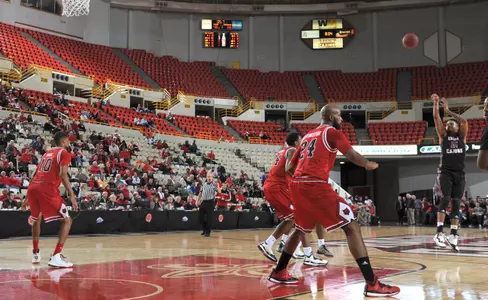 Cajuns End Slide With 96-59 Win Over Red Wolves Image