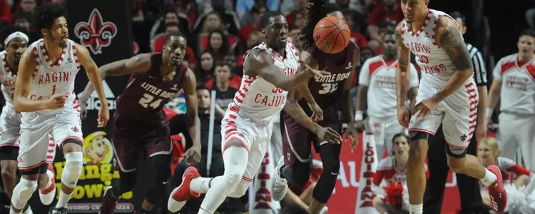Louisiana Men's Basketball against UALR Saturday Marsh 3, 2018 at the Cajundome in Lafayette, La. Photo by Brad Kemp