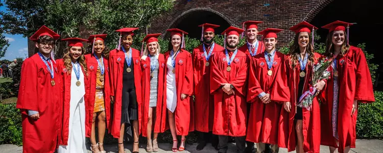 Spring 2018 commencement graduates gradition