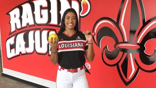 Rebeca Laudino 2021 Softball Signee