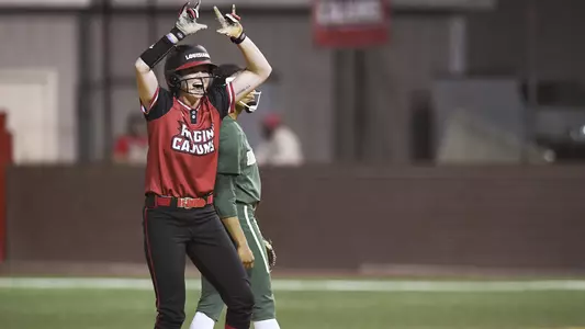 Julie Rawls Celebrates vs Baylor 3.11.19