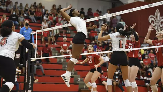 Kara Barnes Spike vs. Lamar 9.21.21
