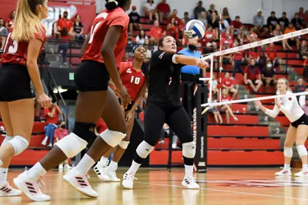 Hannah Ramirez Digs vs Arkansas State 10.8.21