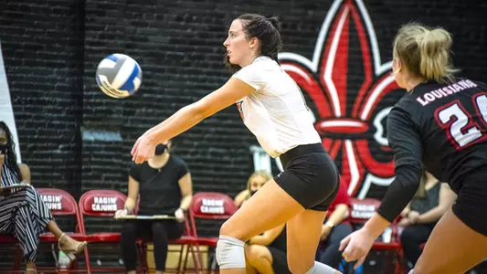 Kelsey Bennett Digs vs Georgia Southern 9.25.21