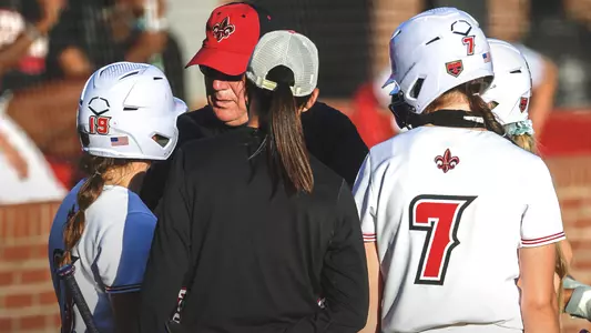 Glasco in Huddle vs ULM 5.6.21