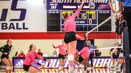 Celeste Darling Swing at USA 10.13.22