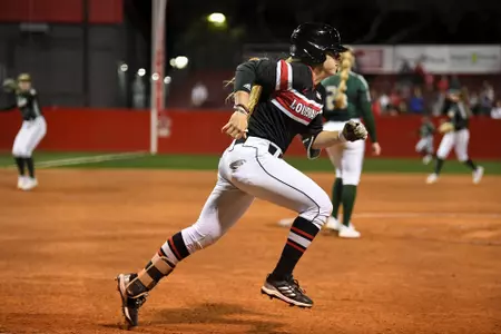 Melissa Mayeux Running vs. UAB 2.11.22