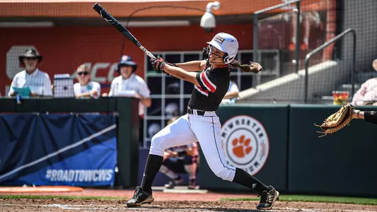 Maddie Hayden Swing vs. Auburn 5.20.22