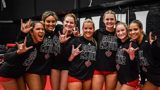 Volleyball Group at Scrimmage 08.17.22