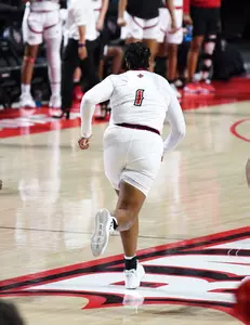 WBB Mariah Stewart 2022-23 Action