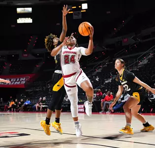 WBB Destiny Rice 2022-23 Action