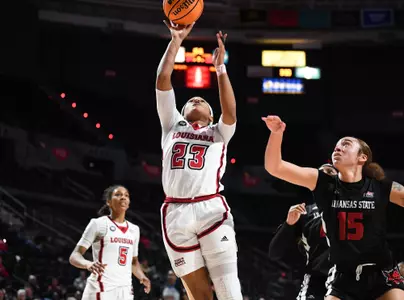 WBB Alicia Blanton 2022-23 Action