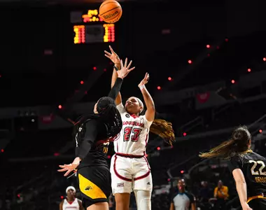 WBB Alicia Blanton 2022-23 Action