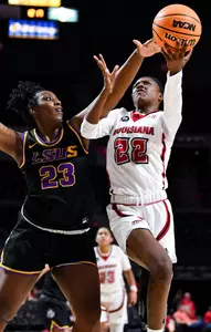 WBB Jaylyn James 2022-23 Action