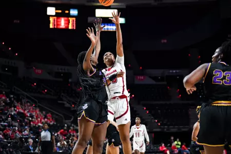 WBB Wilnie Joseph 2022-23 Action