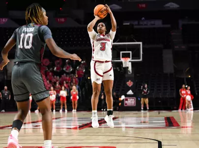 WBB Nubia Benedith 2022-23 Action