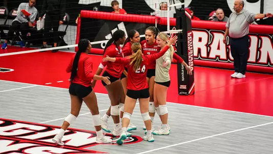 VB Team Celebrate vs. UNO 9.15.23