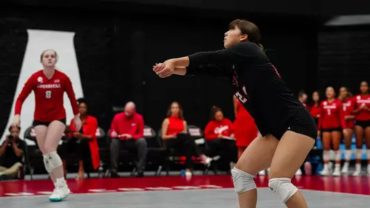 VB Mio Yamamoto Digs vs. Troy 9.22.23