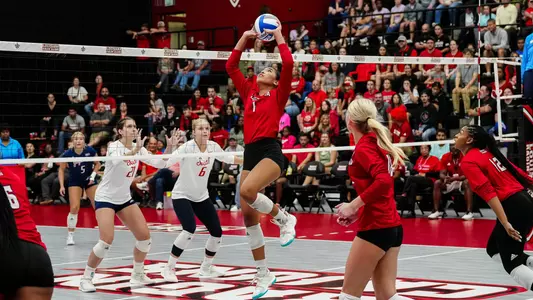 VB Siena DeCambra Sets vs. South Alabama 10.13.23