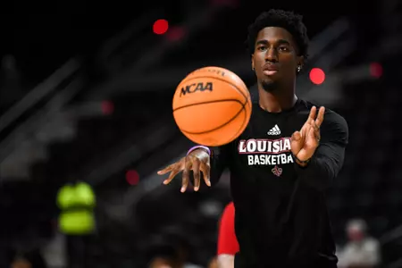 01/07/2023 Louisiana vs Georgia State MBB. Final score Louisiana 78 Georgia State 70. Photo by Benjamin R. Massey. Isaiah Crawford warms up for Georgia State.