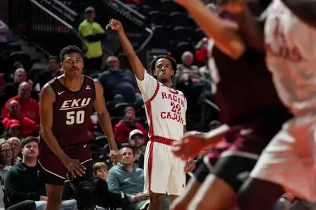 Kentrell Garnett watches a shot against Eastern Kentucky