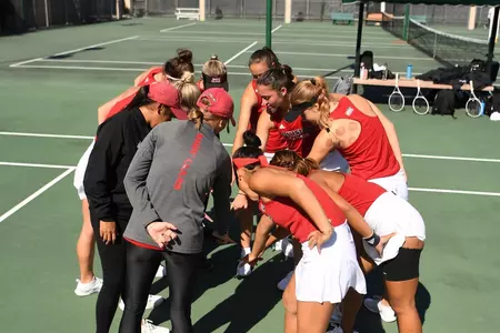 Women's Tennis Huddle