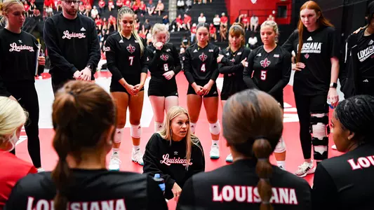 VB Timeout Huddle vs. Tulane 8.17.23