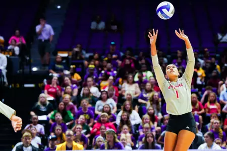 Siena DeCambra set September 6, 2023 Louisiana Volleyball vs LSU at the Pete Maravich Assembly Center in Baton Rouge. Final Score Louisiana 1 LSU 3. Photo by Benjamin R. Massey/Ragin Cajun Athletics