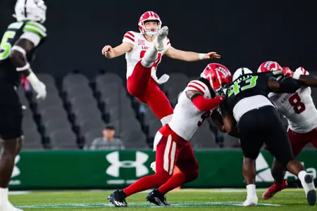 Thomas Leo punts September 16, 2023 Louisiana vs University of Alabama Birmingham Football in Birmingham, AL at Protective Stadium. Final score Louisiana 41 UAB 21. Photo by Benjamin R. Massey/Ragin Cajun Athletics